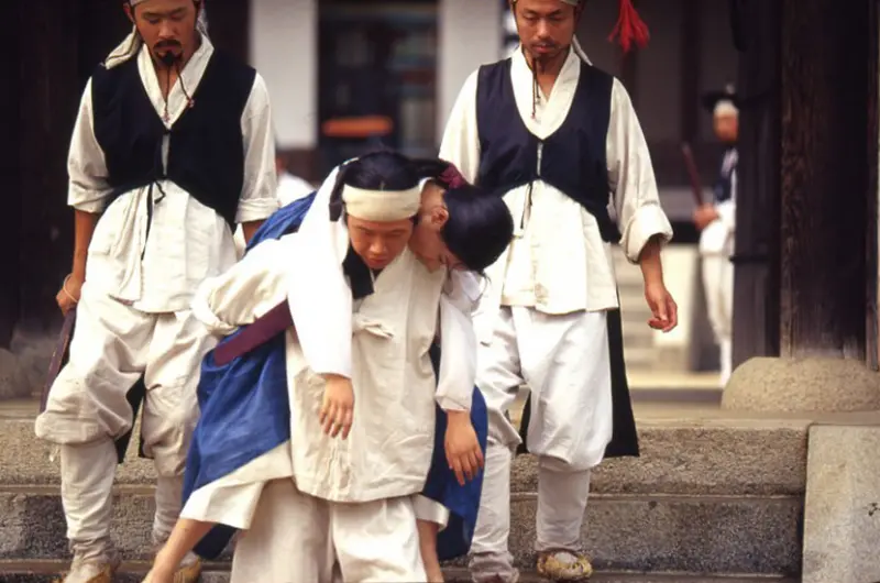 [월간스크린]사랑 사랑 내 사랑: <춘향뎐>(임권택, 2000)  대표 이미지