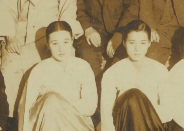 [다시 만난 세계] 시선을 견뎌내기 대표 이미지