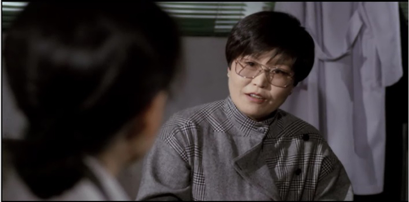 <위기의 여자>(정지영, 1987)에서 각색과 출연 장면 2