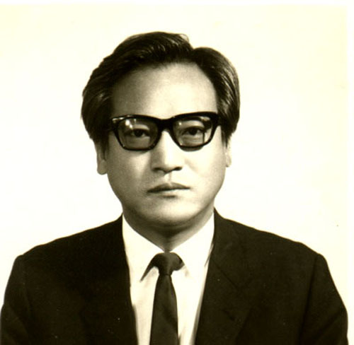 유현목 감독