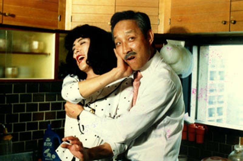 <여자가 더 좋아>(심우섭, 1983) 스틸